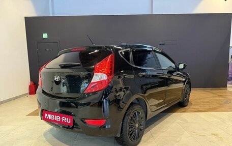 Hyundai Solaris II рестайлинг, 2012 год, 700 000 рублей, 2 фотография
