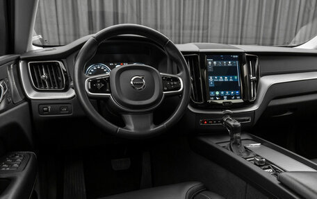 Volvo XC60 II, 2018 год, 3 780 000 рублей, 9 фотография