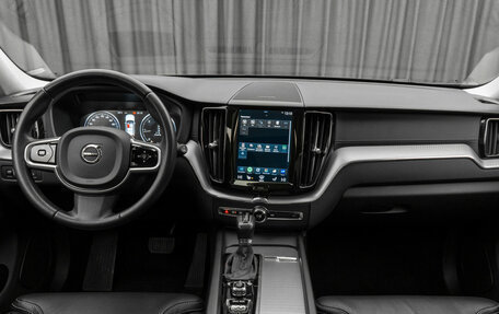Volvo XC60 II, 2018 год, 3 780 000 рублей, 10 фотография