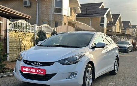 Hyundai Elantra V, 2012 год, 970 000 рублей, 2 фотография
