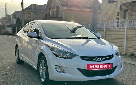 Hyundai Elantra V, 2012 год, 970 000 рублей, 4 фотография