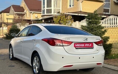 Hyundai Elantra V, 2012 год, 970 000 рублей, 7 фотография