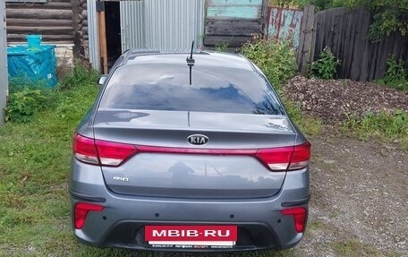 KIA Rio IV, 2018 год, 1 300 000 рублей, 5 фотография