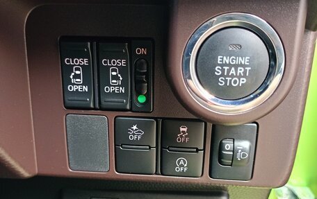 Toyota Roomy I, 2018 год, 1 125 000 рублей, 10 фотография