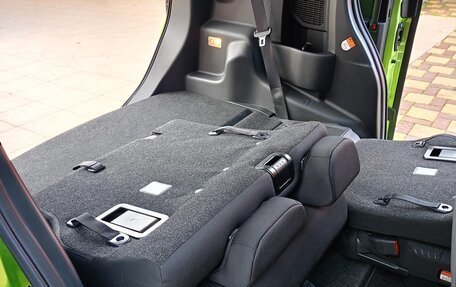 Toyota Roomy I, 2018 год, 1 125 000 рублей, 29 фотография