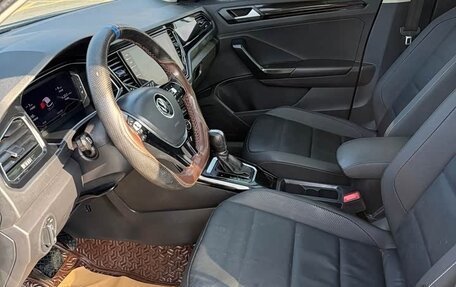 Volkswagen T-Roc I, 2021 год, 1 760 000 рублей, 9 фотография