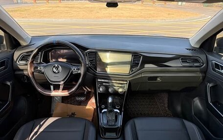 Volkswagen T-Roc I, 2021 год, 1 760 000 рублей, 14 фотография