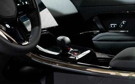 Land Rover Range Rover Sport, 2025 год, 35 990 000 рублей, 22 фотография