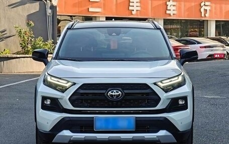 Toyota RAV4, 2025 год, 3 995 000 рублей, 1 фотография
