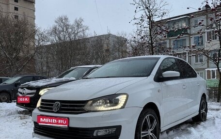 Volkswagen Polo VI (EU Market), 2016 год, 1 100 000 рублей, 1 фотография