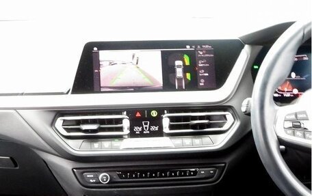 BMW 1 серия, 2021 год, 1 285 000 рублей, 8 фотография