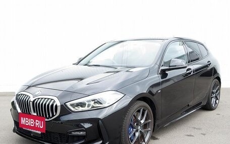 BMW 1 серия, 2021 год, 1 285 000 рублей, 2 фотография