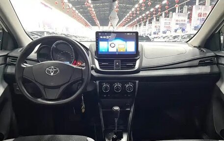 Toyota Yaris XP150 рестайлинг, 2021 год, 1 420 000 рублей, 5 фотография