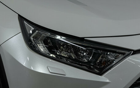 Toyota RAV4, 2022 год, 3 897 000 рублей, 15 фотография