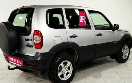 Chevrolet Niva I рестайлинг, 2017 год, 690 000 рублей, 5 фотография