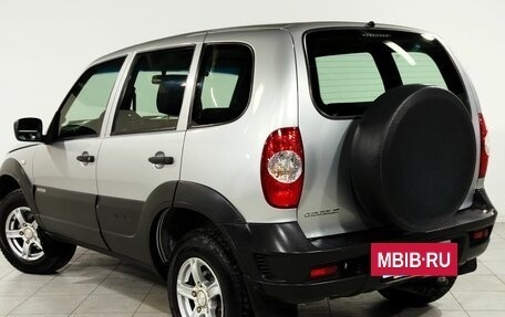 Chevrolet Niva I рестайлинг, 2017 год, 690 000 рублей, 7 фотография