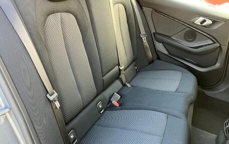 BMW 1 серия, 2021 год, 1 366 000 рублей, 10 фотография