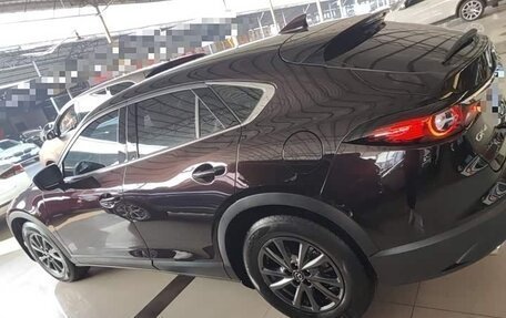 Mazda CX-4, 2022 год, 1 944 000 рублей, 3 фотография