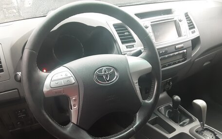 Toyota Hilux VII, 2013 год, 2 300 000 рублей, 20 фотография