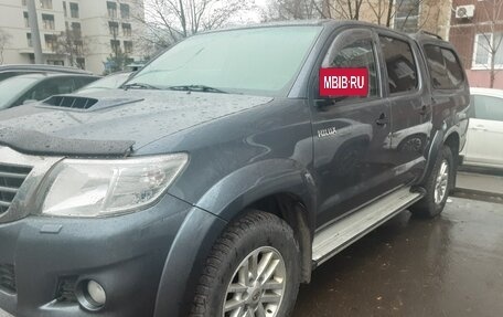 Toyota Hilux VII, 2013 год, 2 300 000 рублей, 35 фотография