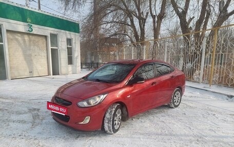 Hyundai Solaris II рестайлинг, 2012 год, 699 999 рублей, 2 фотография