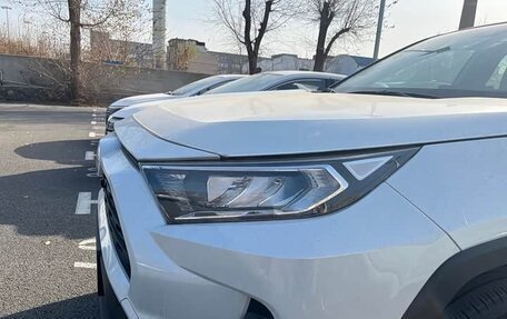 Toyota RAV4, 2024 год, 5 790 000 рублей, 3 фотография