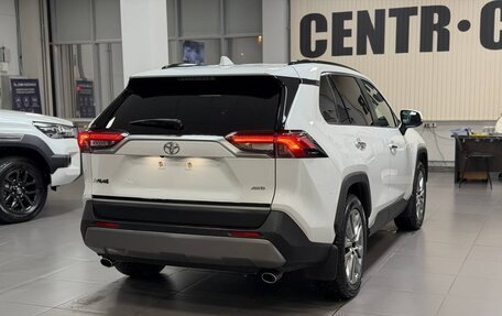 Toyota RAV4, 2019 год, 3 890 000 рублей, 4 фотография