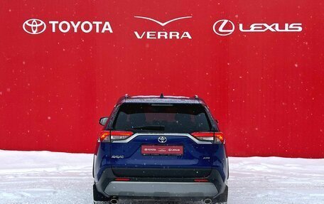 Toyota RAV4, 2021 год, 4 050 000 рублей, 5 фотография