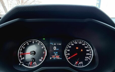 Toyota RAV4, 2021 год, 4 050 000 рублей, 11 фотография