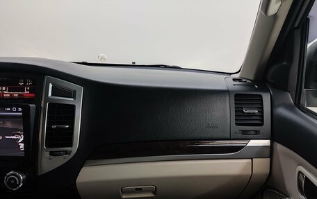 Mitsubishi Pajero IV, 2020 год, 4 150 000 рублей, 11 фотография