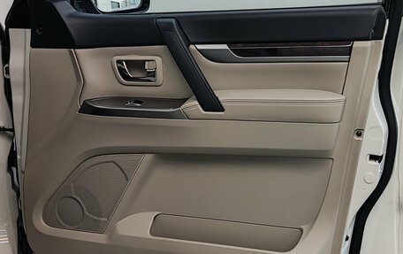 Mitsubishi Pajero IV, 2020 год, 4 150 000 рублей, 18 фотография