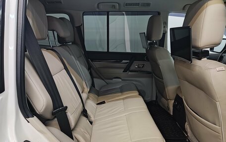 Mitsubishi Pajero IV, 2020 год, 4 150 000 рублей, 16 фотография