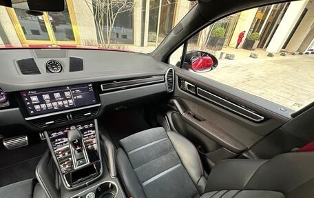 Porsche Cayenne III, 2020 год, 12 900 000 рублей, 17 фотография