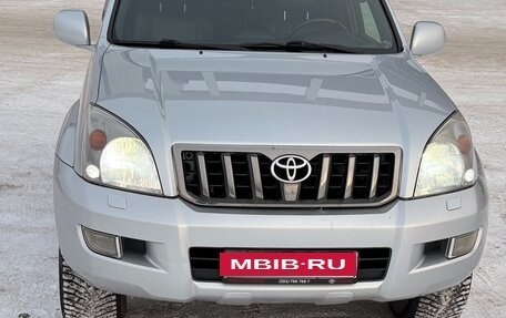 Toyota Land Cruiser Prado 120 рестайлинг, 2007 год, 2 490 000 рублей, 2 фотография