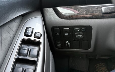 Toyota Land Cruiser Prado 120 рестайлинг, 2007 год, 2 490 000 рублей, 15 фотография