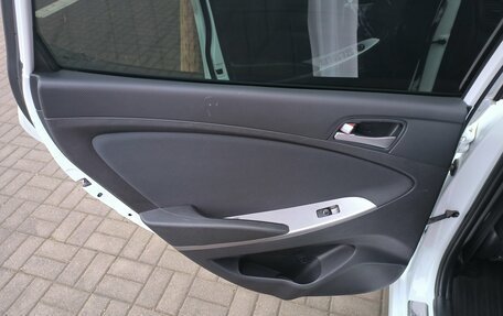 Hyundai Solaris II рестайлинг, 2014 год, 970 000 рублей, 16 фотография