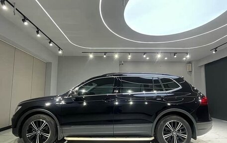 Volkswagen Tiguan II, 2022 год, 2 283 000 рублей, 3 фотография