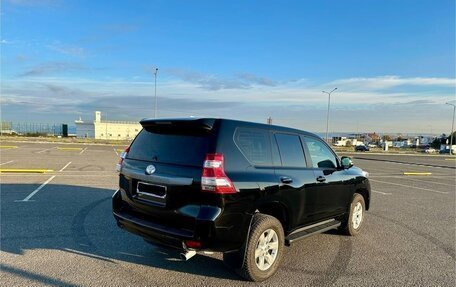 Toyota Land Cruiser Prado 150 рестайлинг 2, 2015 год, 4 350 000 рублей, 5 фотография