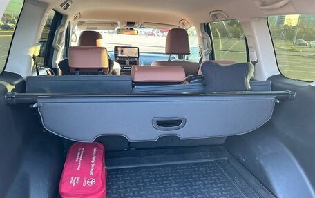 Toyota Land Cruiser Prado 150 рестайлинг 2, 2015 год, 4 350 000 рублей, 11 фотография