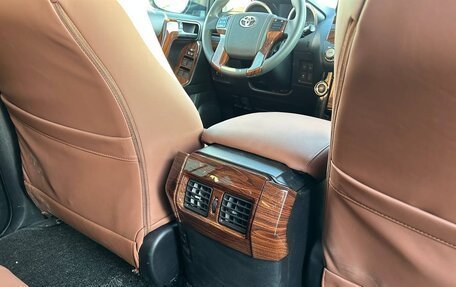 Toyota Land Cruiser Prado 150 рестайлинг 2, 2015 год, 4 350 000 рублей, 14 фотография