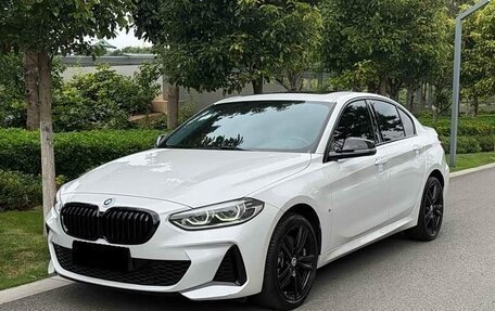 BMW 1 серия, 2023 год, 2 220 000 рублей, 1 фотография