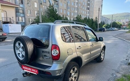 Chevrolet Niva I рестайлинг, 2012 год, 510 000 рублей, 3 фотография