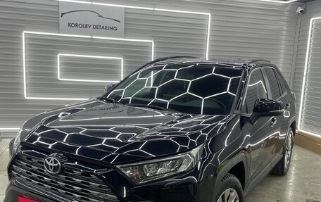 Toyota RAV4, 2020 год, 3 500 000 рублей, 4 фотография