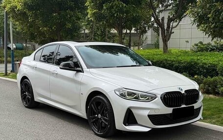 BMW 1 серия, 2023 год, 2 220 000 рублей, 3 фотография