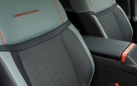 Toyota RAV4, 2025 год, 4 840 000 рублей, 13 фотография