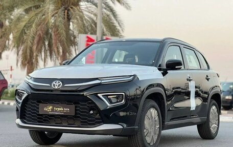 Toyota Urban Cruiser, 2024 год, 2 990 000 рублей, 3 фотография