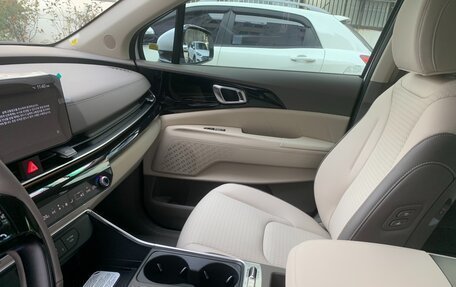 KIA Carnival, 2025 год, 7 490 000 рублей, 8 фотография