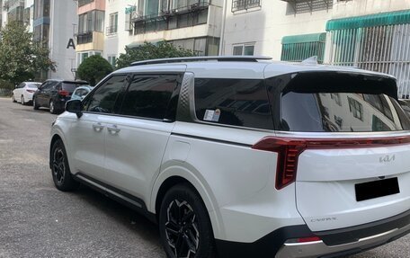 KIA Carnival, 2025 год, 7 490 000 рублей, 3 фотография