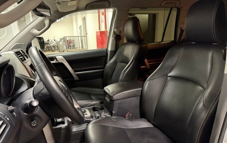 Toyota Land Cruiser Prado 150 рестайлинг 2, 2013 год, 2 990 000 рублей, 8 фотография