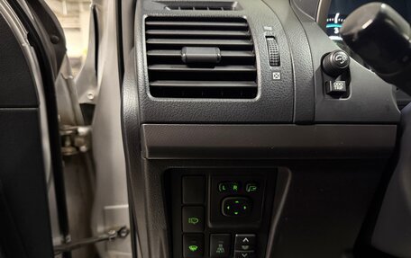 Toyota Land Cruiser Prado 150 рестайлинг 2, 2013 год, 2 990 000 рублей, 12 фотография